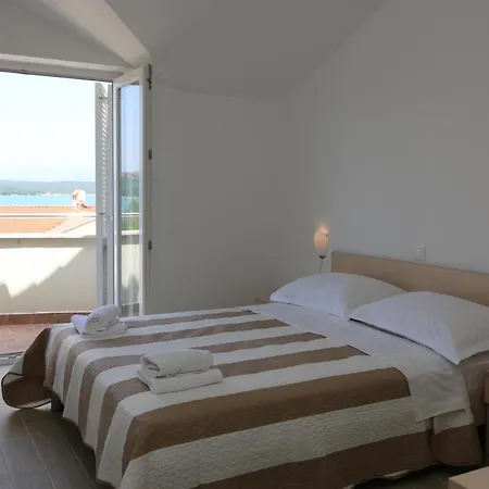 Sucic Iva I Tea * Soline (Krk)