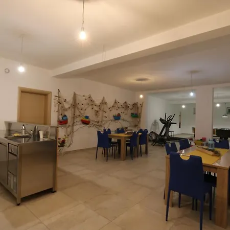 Sucic Iva I Tea Apartament *