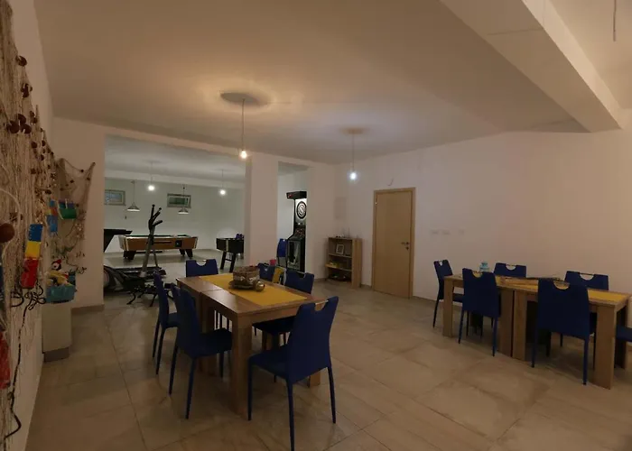 公寓 Sucic Iva I Tea 索利纳